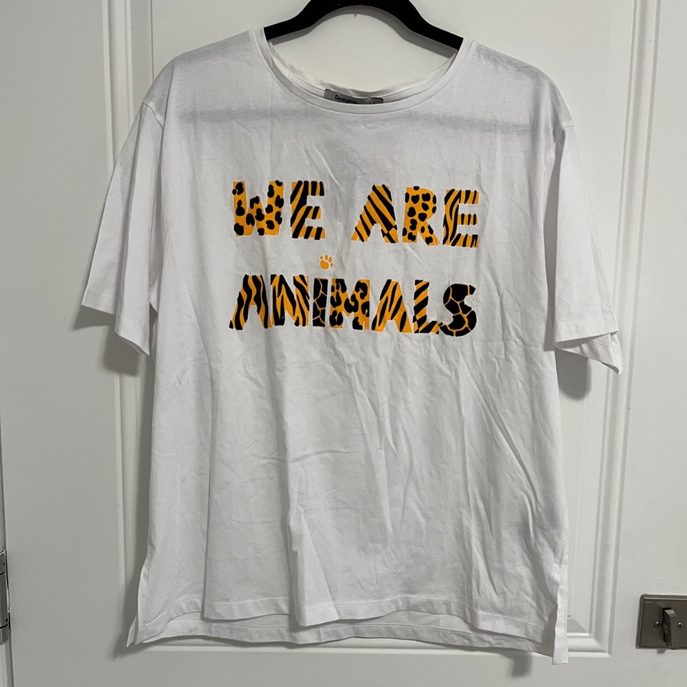 NWT - Desigual Women’s “We Are Animals” Print Short Sleeve Tee - Size L